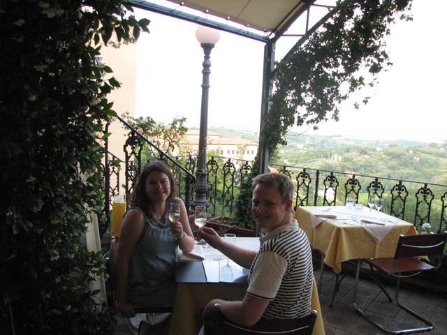 Brindando no Il Grifon d'Oro